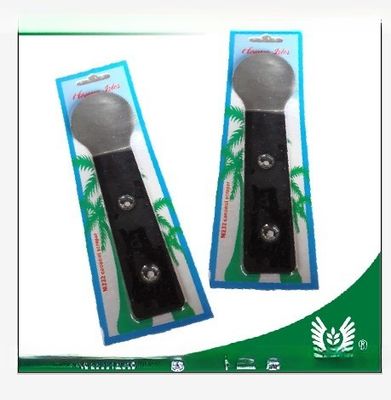 Verbessern Sie Ihr Scraping-Spiel mit 45 Carbon Steel Coconut Scraper